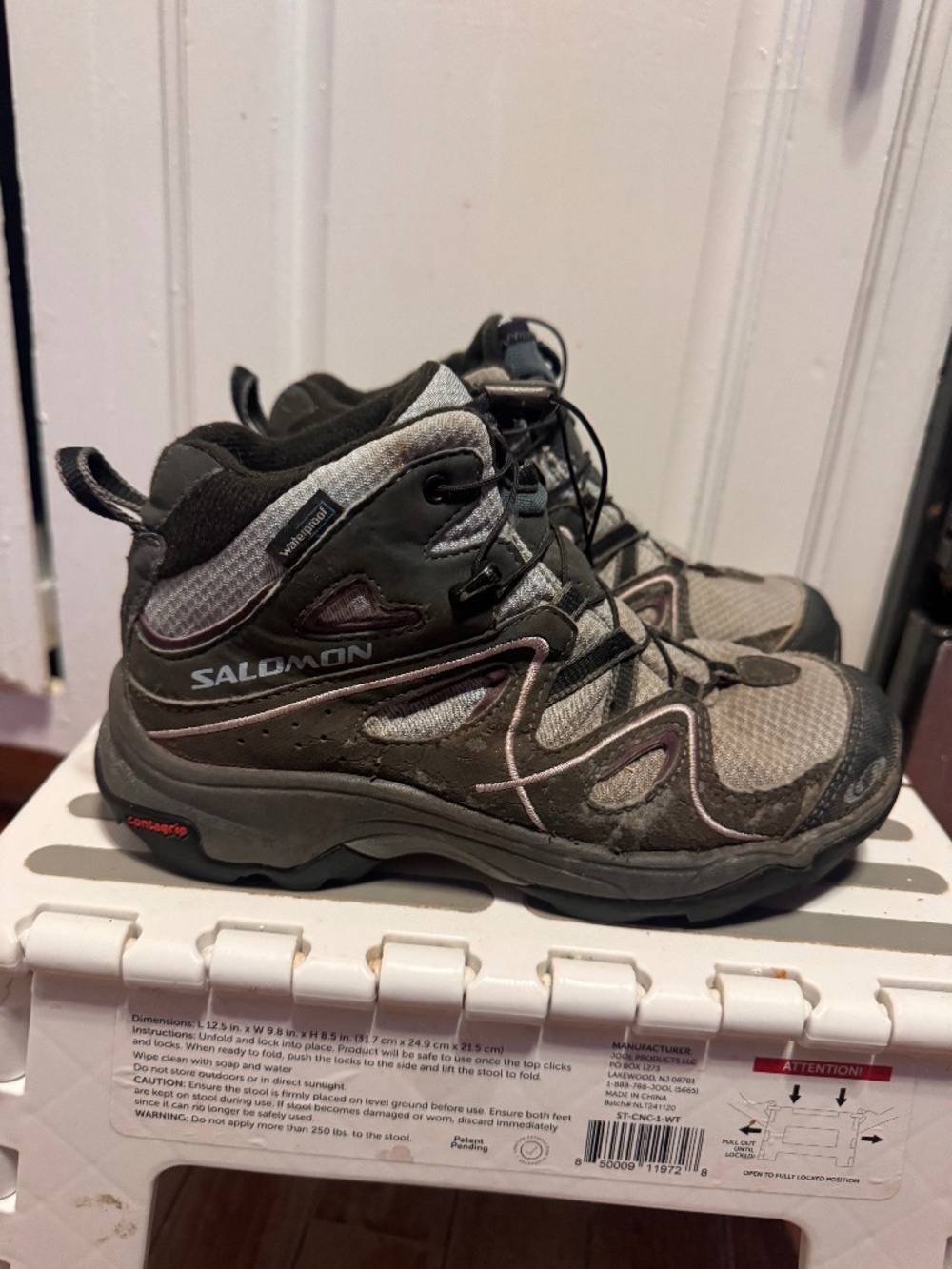 Salomon Kids Hiking Shoes size 13.5 Toddler perfect trail sneakers   Salomon Kid